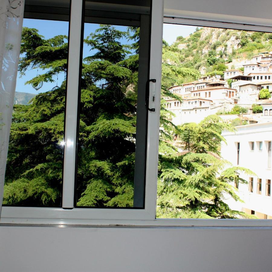 Magda Studio In Berat Center Екстер'єр фото