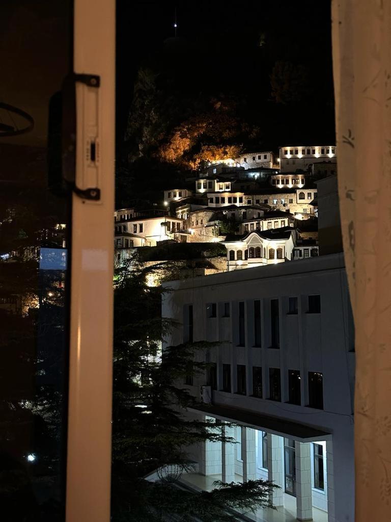 Magda Studio In Berat Center Екстер'єр фото